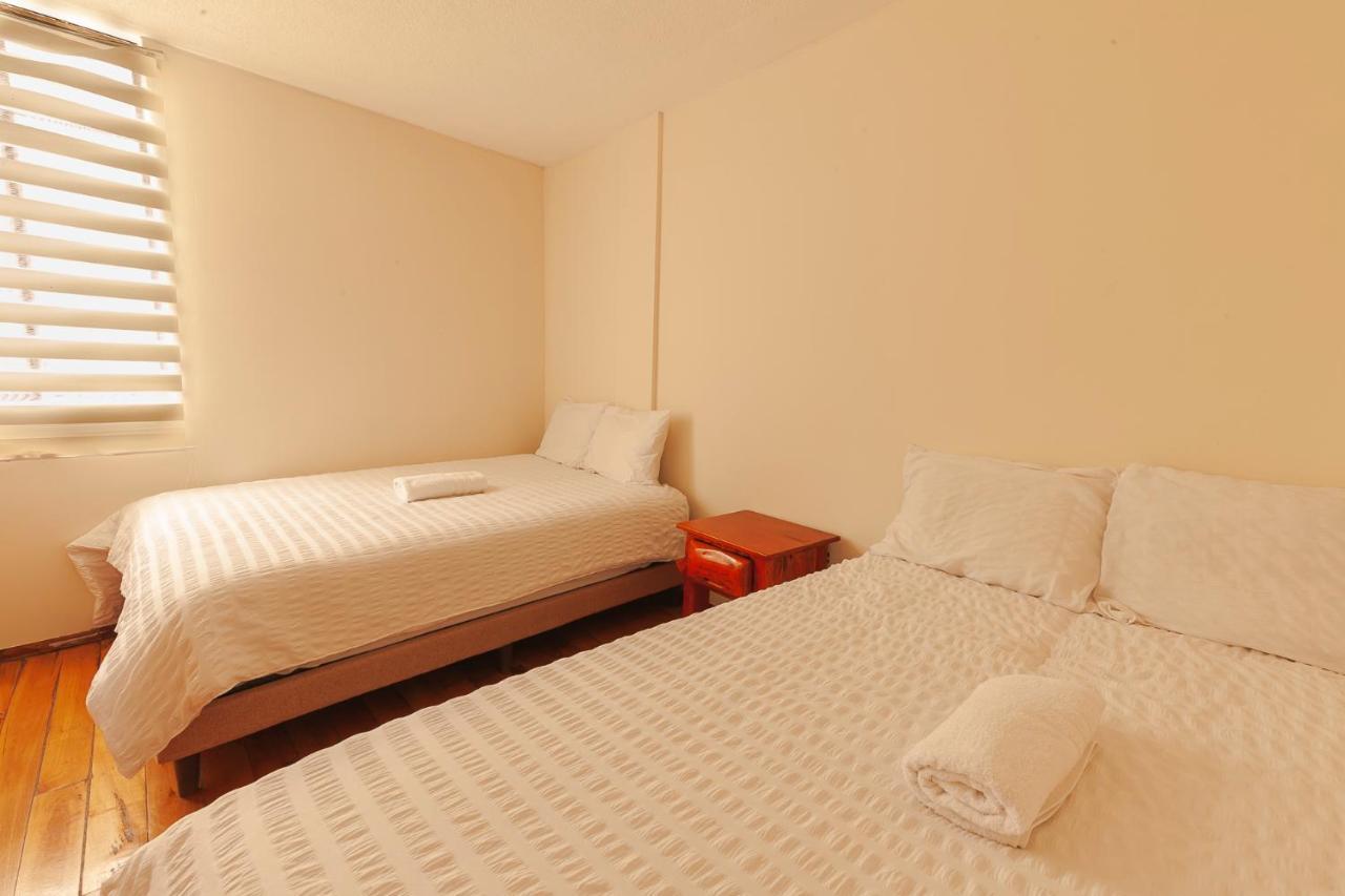 Los Ponchos Inn Apartasuite オタバロ エクステリア 写真